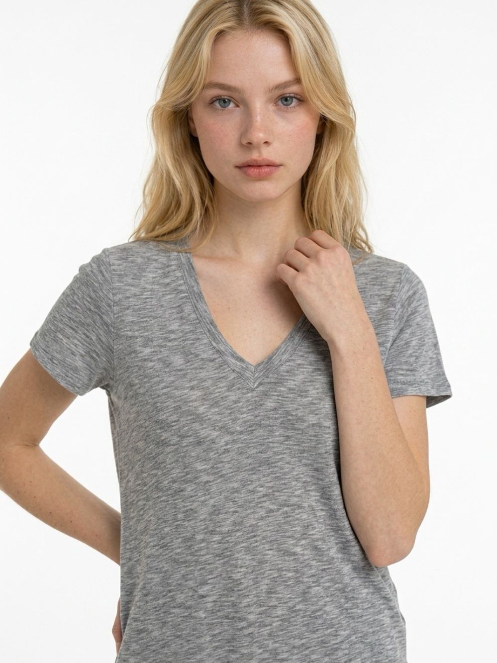 CLOTH & STONE | Black & White V Neck Tee Small
